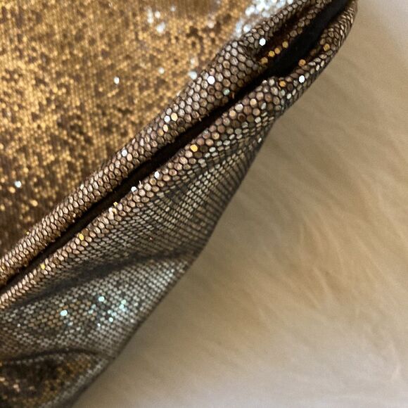 Victoria’s Secret Gold Shimmering Bag - Picture 11 of 11